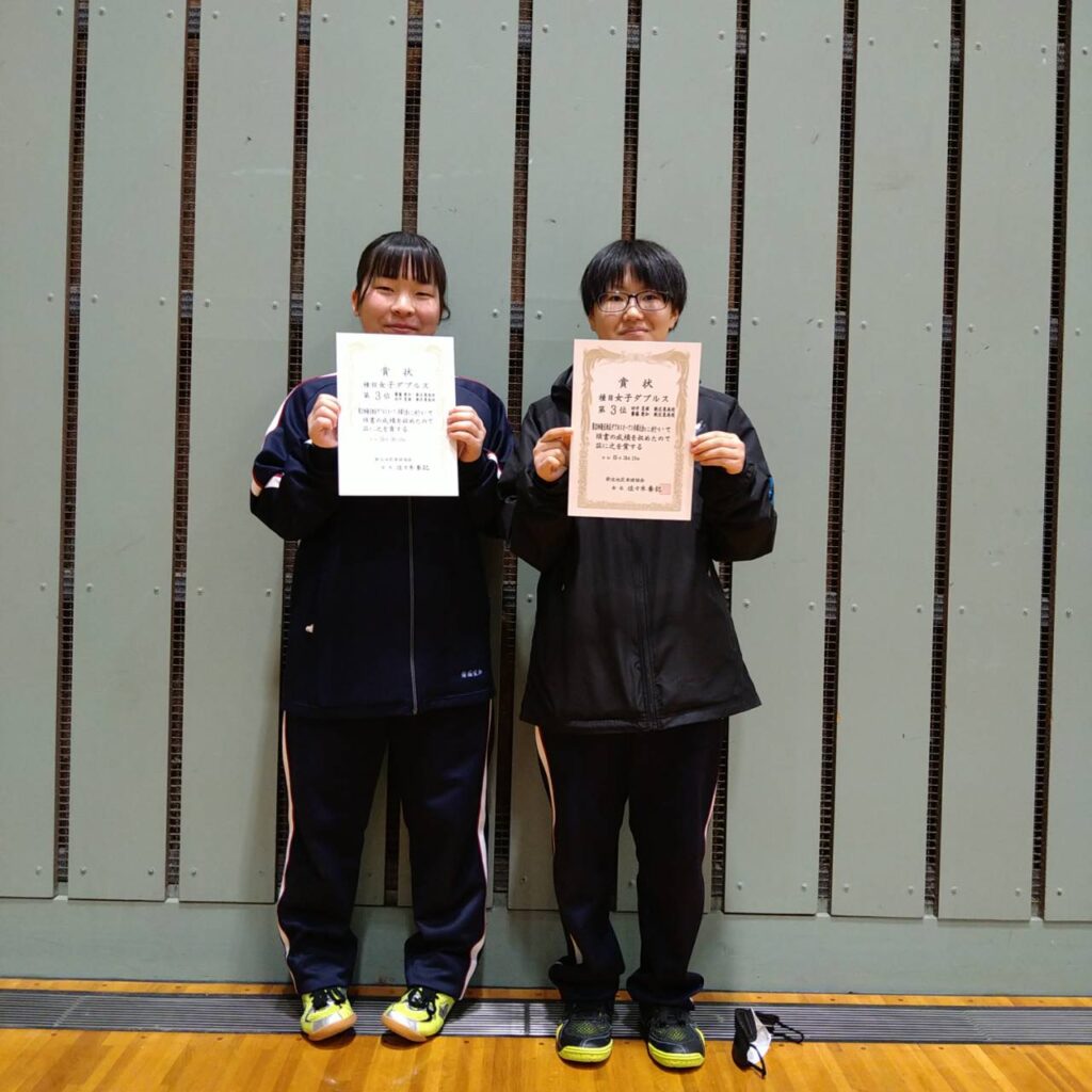 2023ダブルスオープン_女子ダブルス_3位 (2)